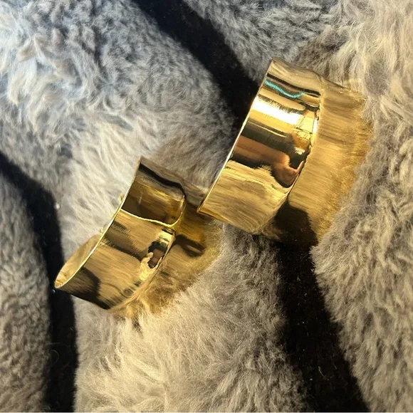 Bold statement wide gold hoop omega back earrings - Picture 2 of 7